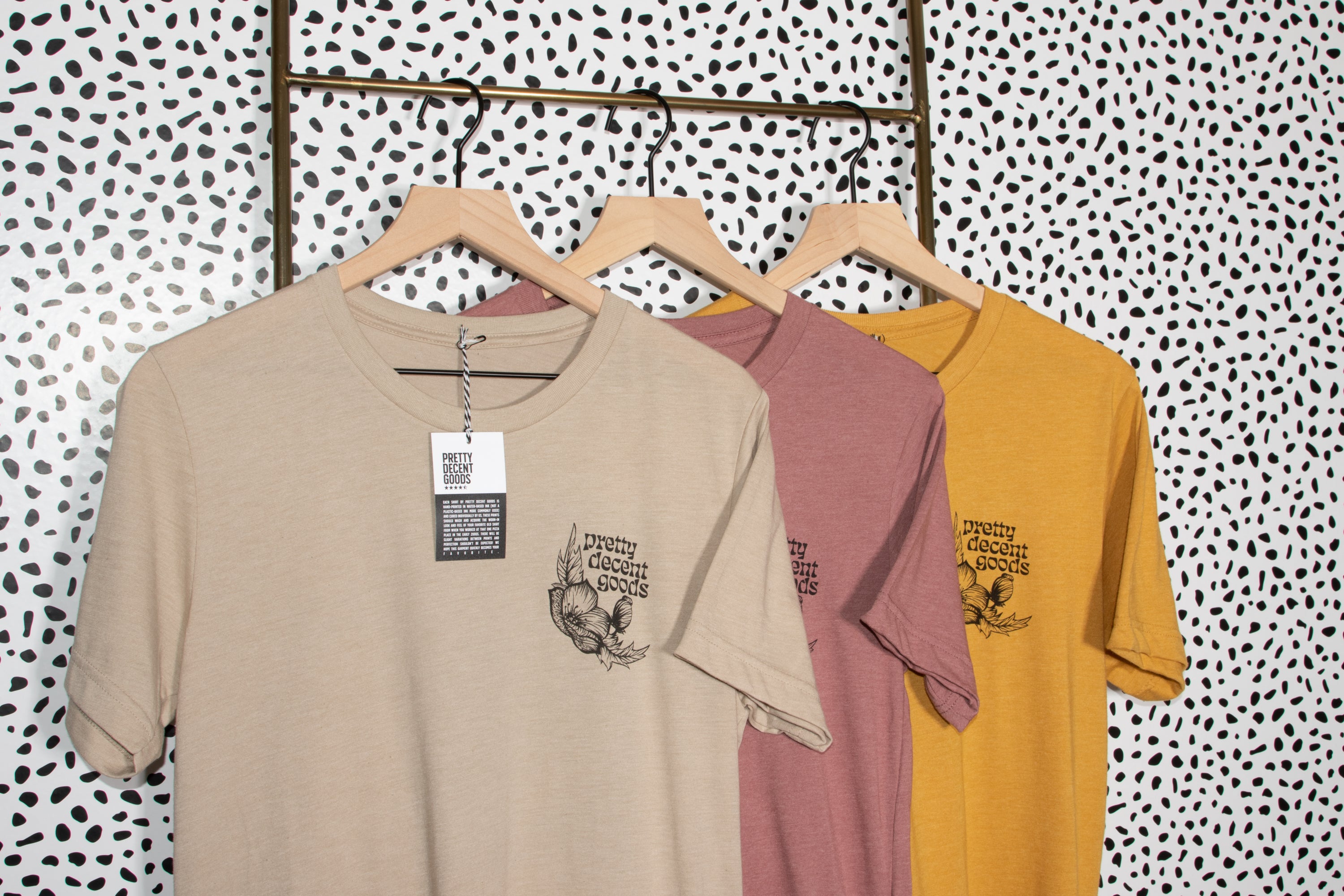 PDGoods Originals - Pick Flowers Not Fights - TShirt - Heather Sand